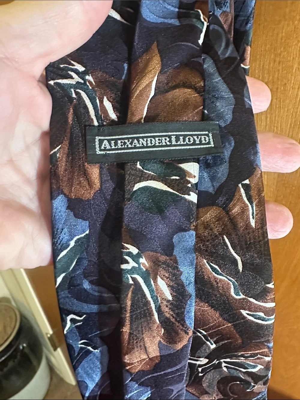Alexander Lloyd tie